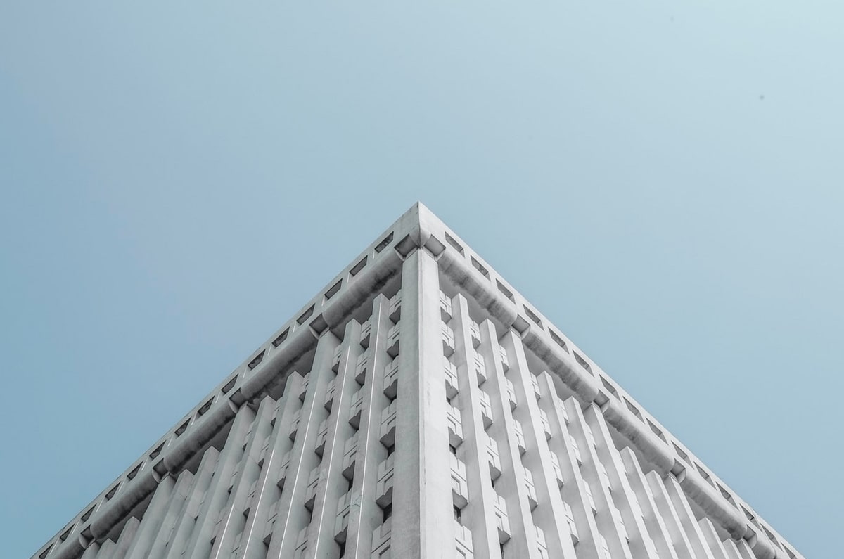 两款主流视频下载应用的合规使用指南